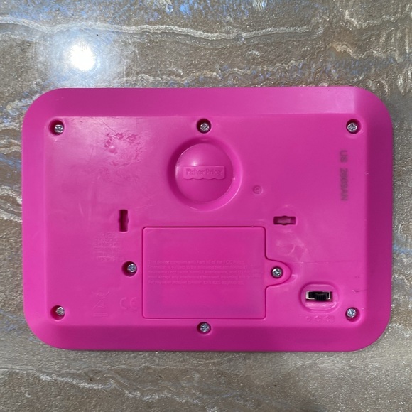 Fisher Price Laugh & Learn Smart Stages Tablet with 3x AAA Batteries included - Picture 3 of 10